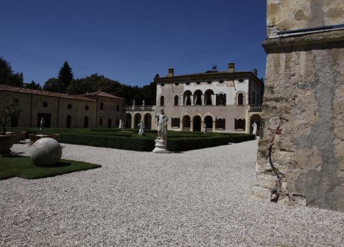 Villa Giona